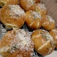 garlic cheese bread|tikaさん