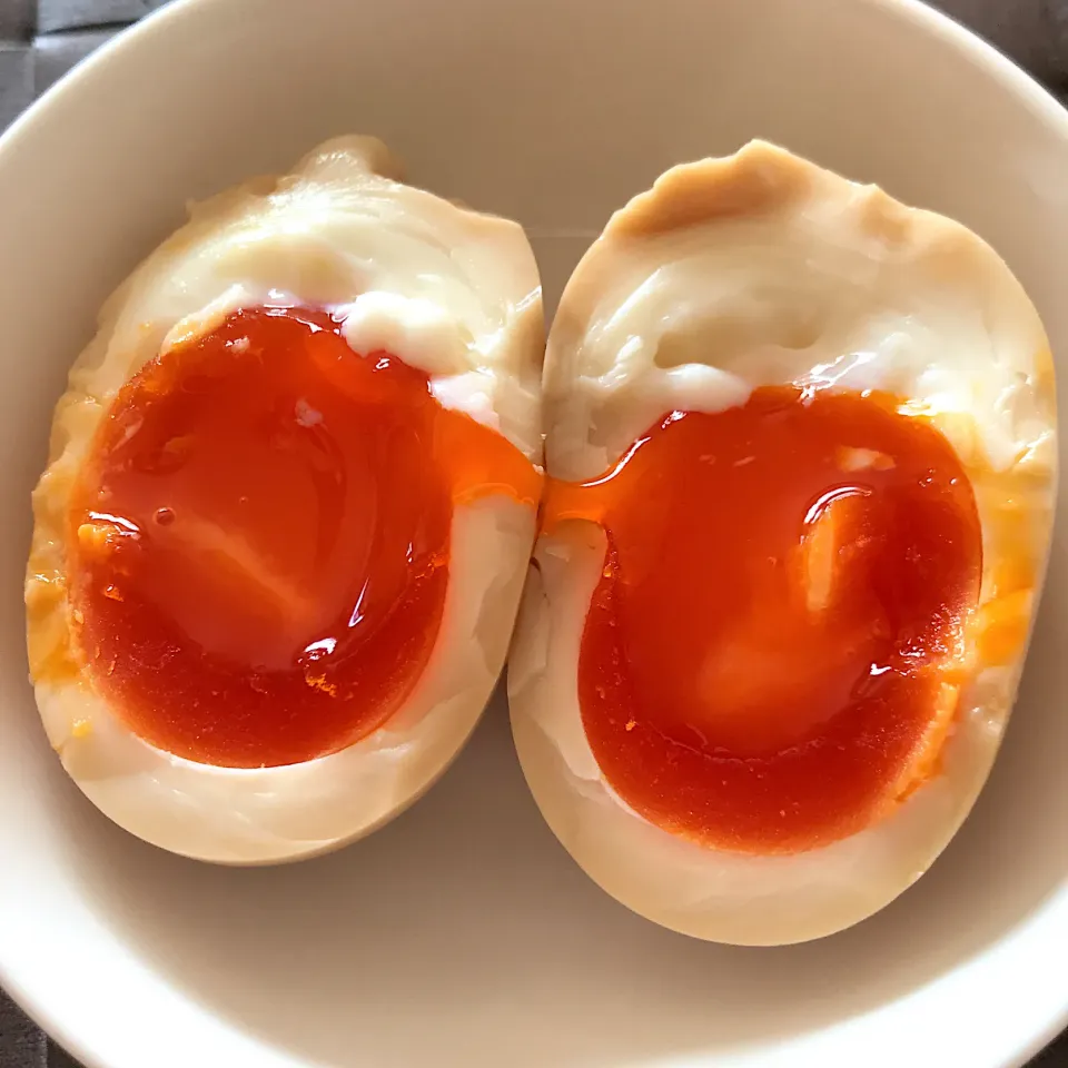 昨日仕込んだ煮卵の結果🥚|ノムリエさん