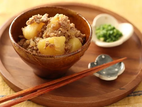 じゃがいもとひき肉のバターしょうゆ煮|ヤマサ醤油公式アカウントさん