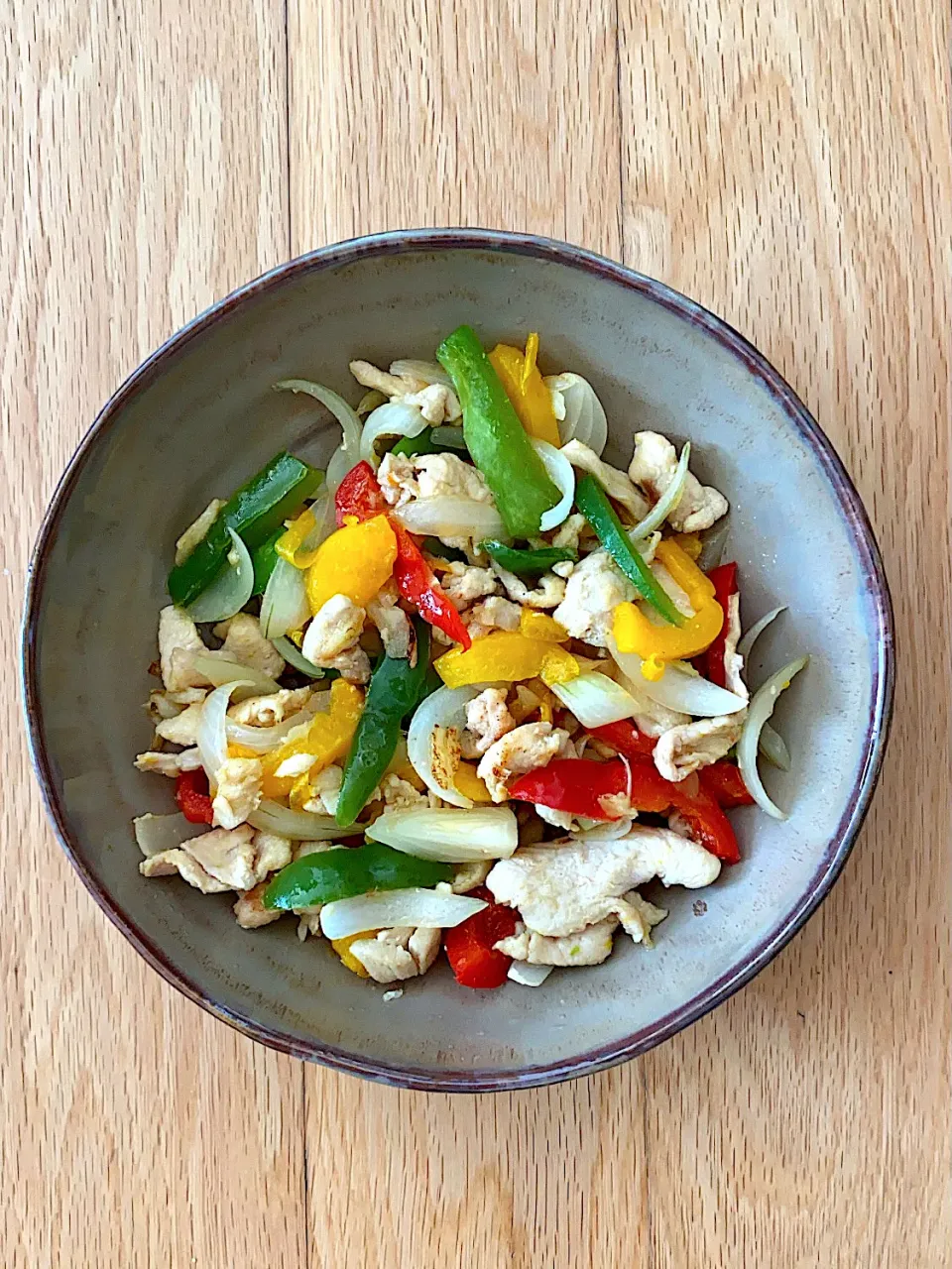 Quite Sugar, stay healthy - Stir-Fry Bell Pepper and white onion and chicken|Natchy🦋さん