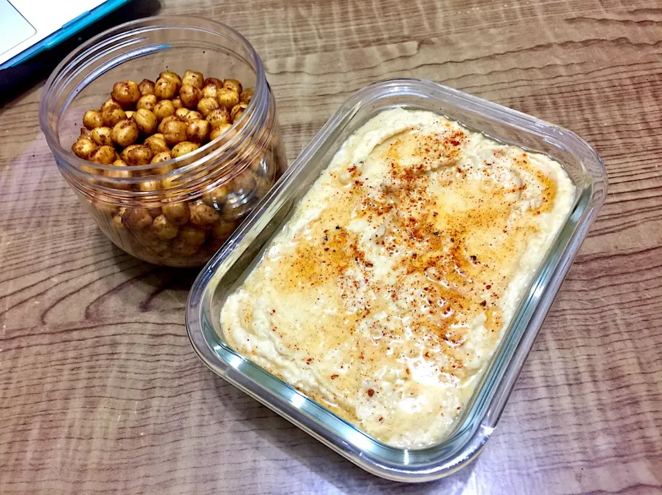 Hummus and roasted chickpeas|Emmaさん