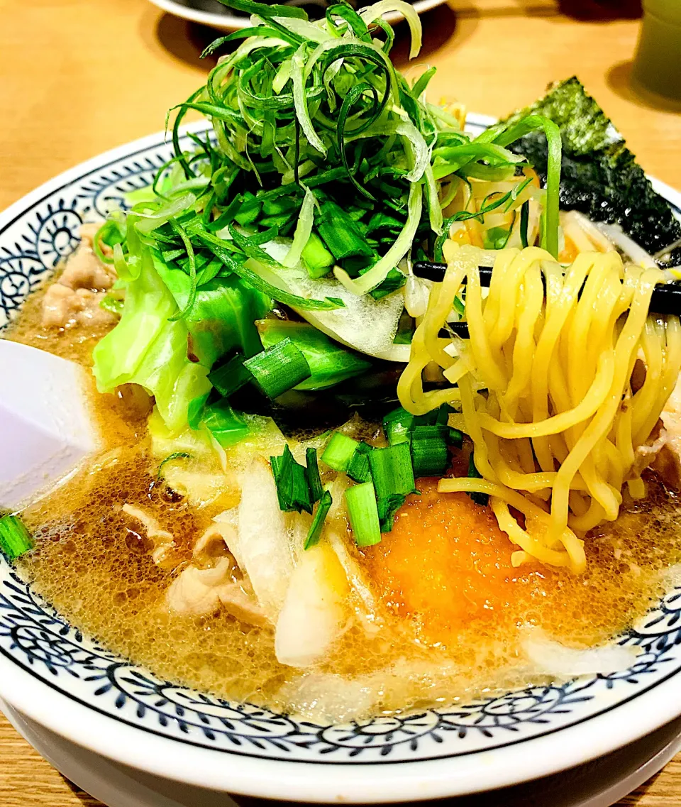 熟成醤油野菜肉そば🍜|ちはるさん