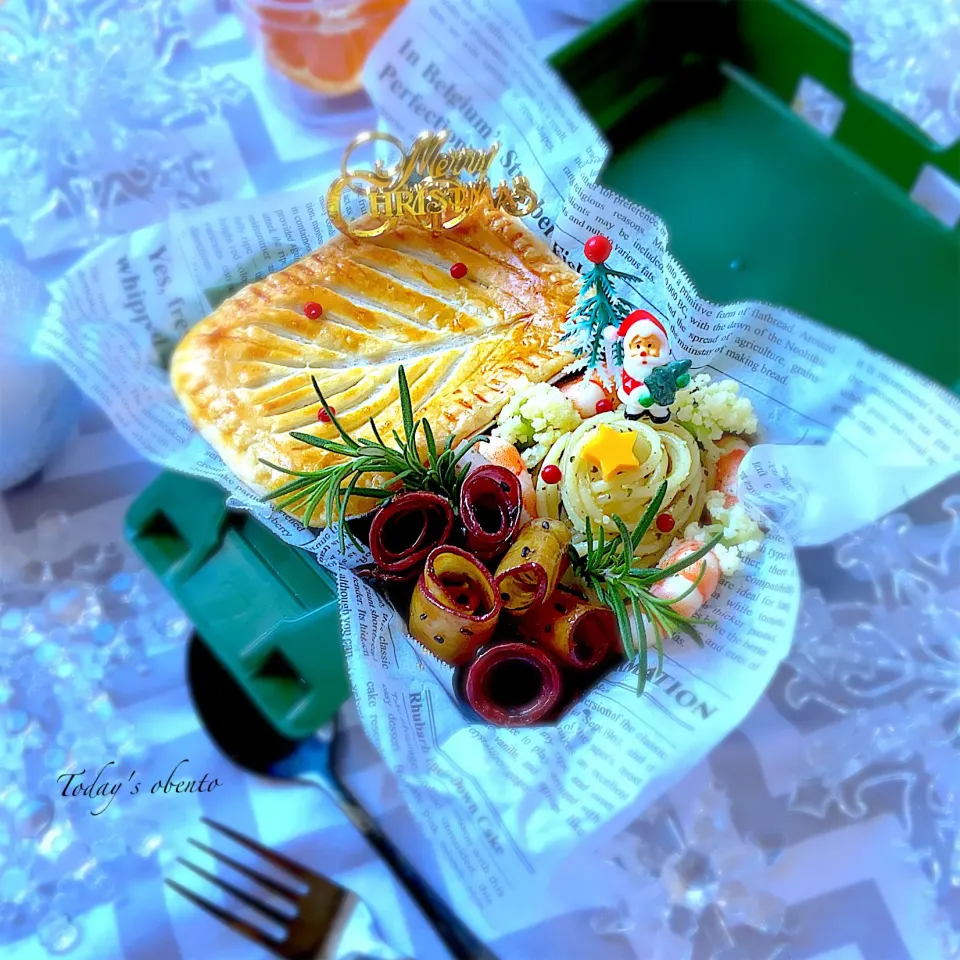 マッシュポテトミートパイ風🐷🐮🍅🥔えびのペストジェノベーゼパスタ🦐グルグル大学芋🍠弁当🍱🎅|Naoさん