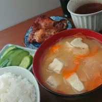 朝ごはん！今日も頑張るぞー✨|わかゆっきーさん