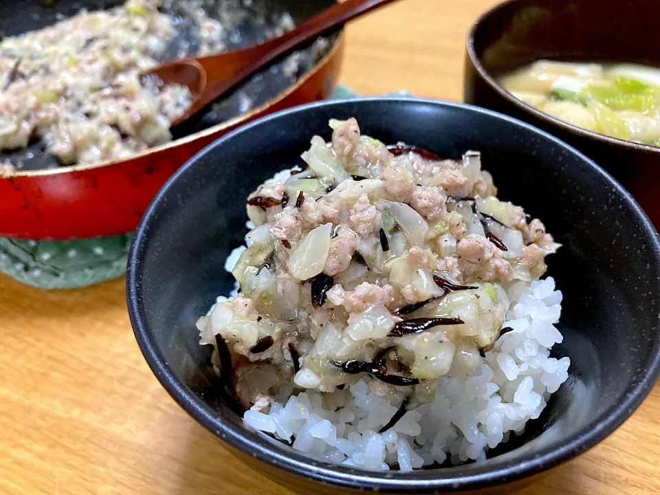 ＊餃子餡掛け丼🥟＊|＊抹茶＊さん