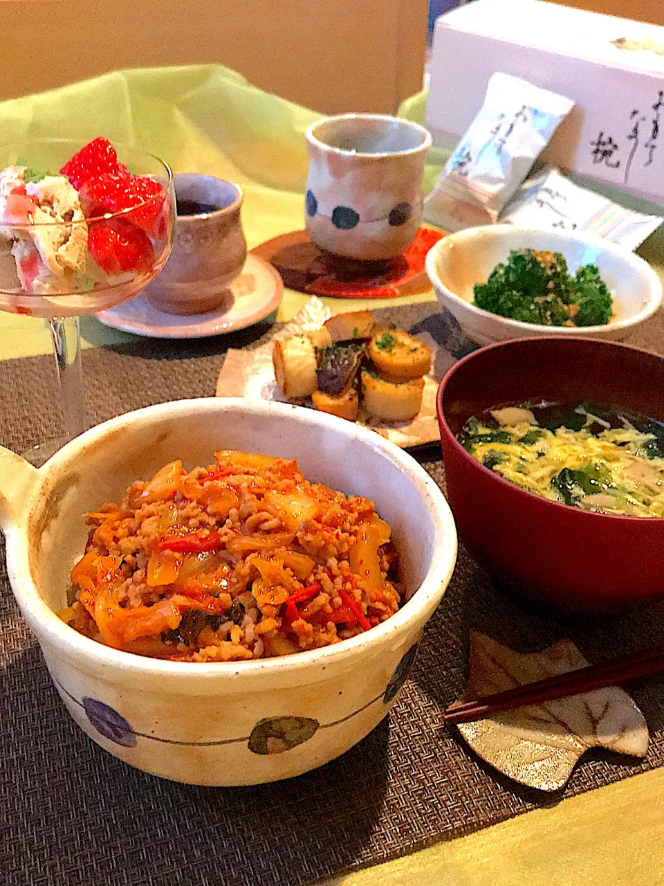 挽き肉で作る豚キムチ丼🐷|サミカさん