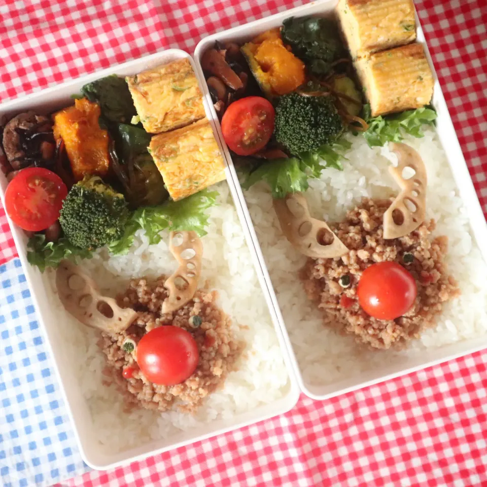 中学生男子年子弁当🍱そぼろトナカイでXmas弁当🎄|なかじー。さん