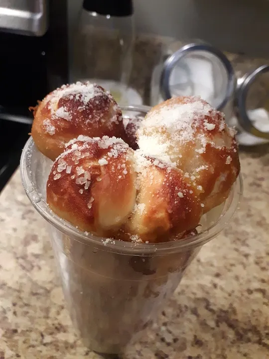 made my own pretzels balls|Sophieさん