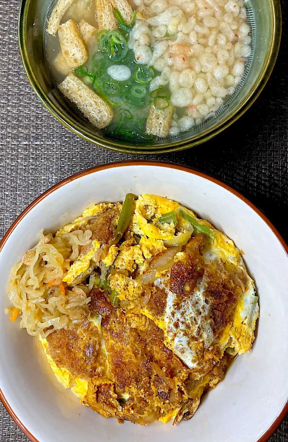 Snapdishの料理写真:親子かつ丼|すくらんぶるえっぐさん