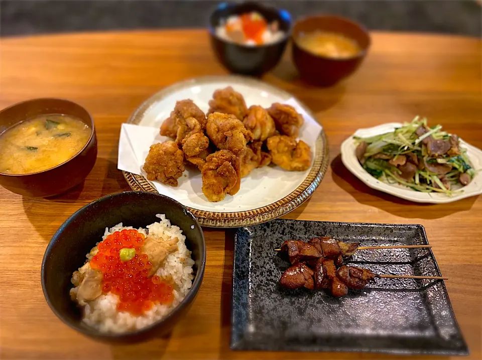 Snapdishの料理写真:ある日の食卓！はらこ飯と鶏づくし膳|ふくすけ食堂さん