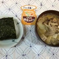 Snapdishの料理写真:うちの定番みそ汁|ひろみに。さん