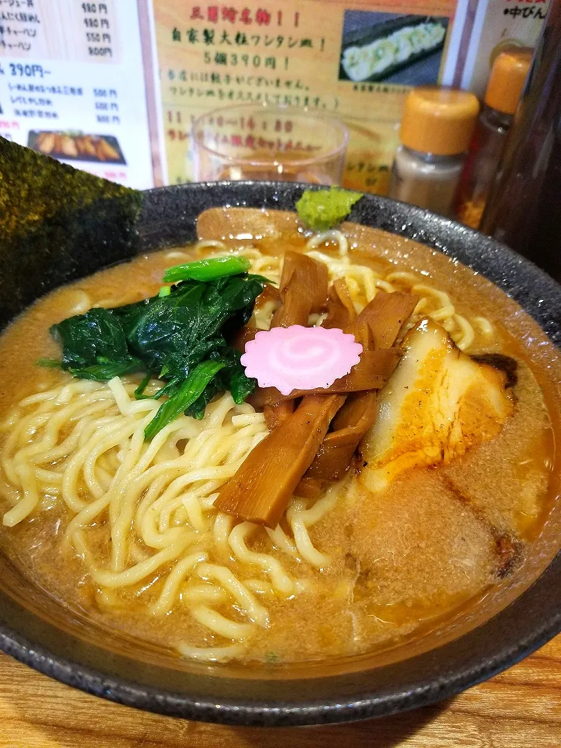 Snapdishの料理写真:オマール海老ラーメン|nobさん