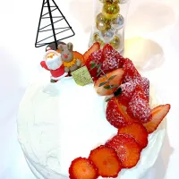 Snapdishの料理写真:クリスマスケーキ🎅|tamakiさん