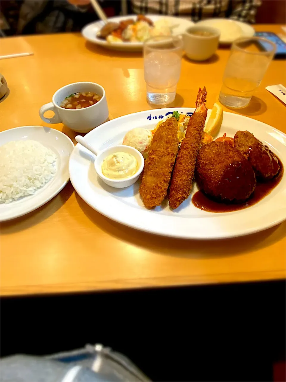 グリルマルヨシ天王寺MIO店のスペシャル定食|釣り将軍さん