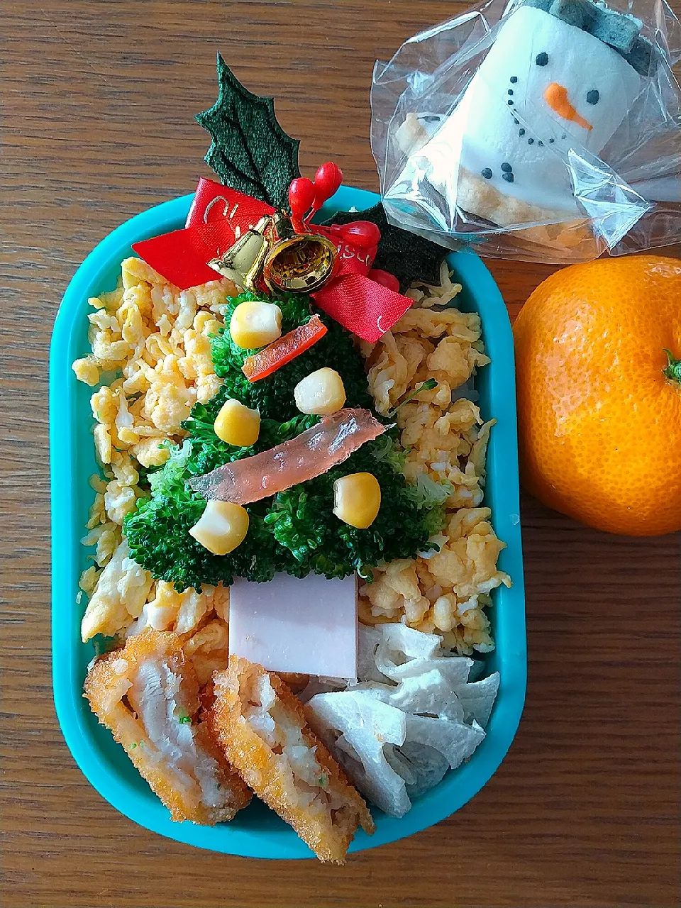 Snapdishの料理写真:クリスマス弁当|まきごろうさん