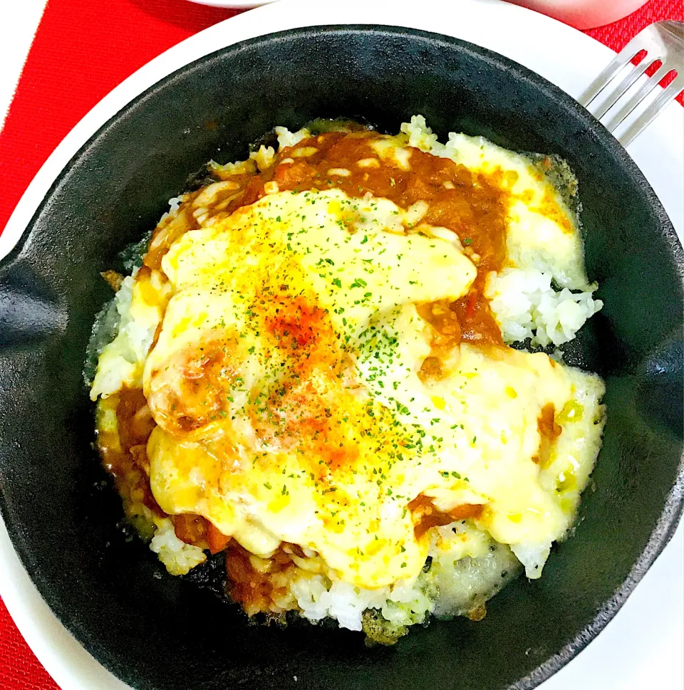 Snapdishの料理写真:たっぷりチーズの焼きカレー🍛😋旨い‼️朝カレー生活144日目😋❤️🙏|HAMI69さん