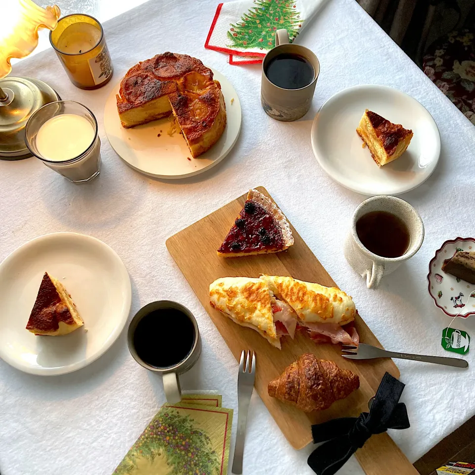 Snapdishの料理写真:モーニング🥐☕️|ricoさん