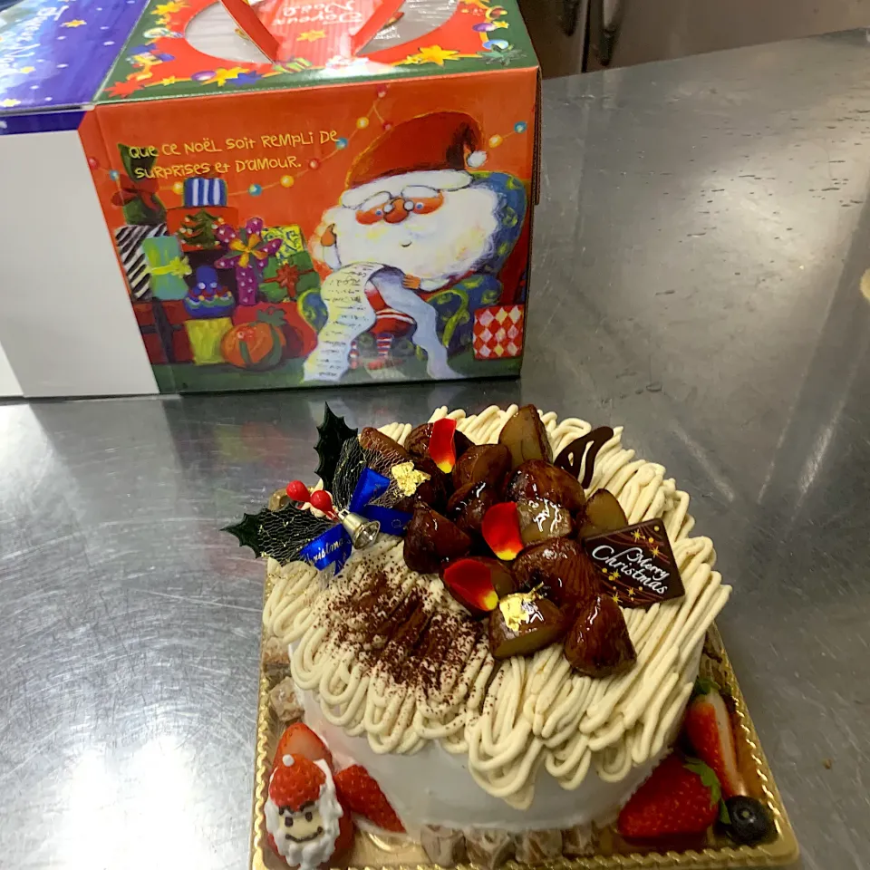 Snapdishの料理写真:Mont Blanc Xmas cake|dabasyuさん