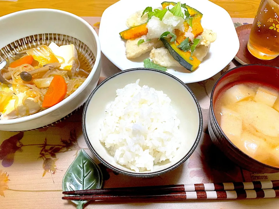 カリカリたらのおろしポン酢、豆腐と野菜のすき煮|江口笑湖さん