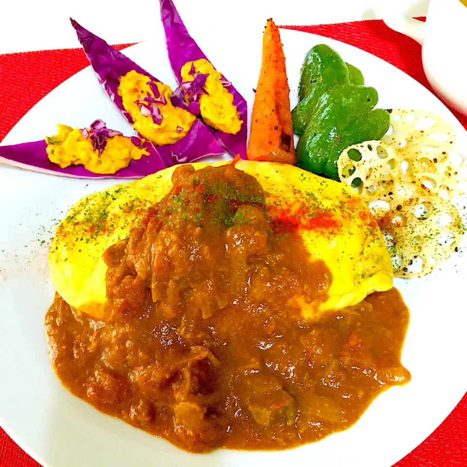 朝カレー145日目のワンプレートカレー😋🍛チーズinオムライスに薬膳スパイス牛すじカレー🍛旨い😋❤️🙏|HAMI69さん