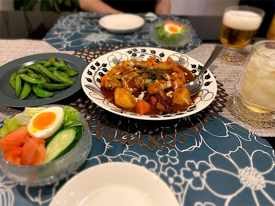 Snapdishの料理写真:チキンと野菜のデミグラ煮、スナップエンドウ😋|ゆかさん