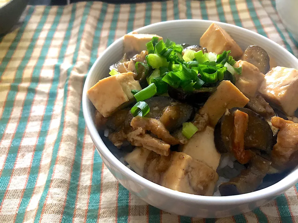 なすと豆腐のスタミナ丼|ハルさん