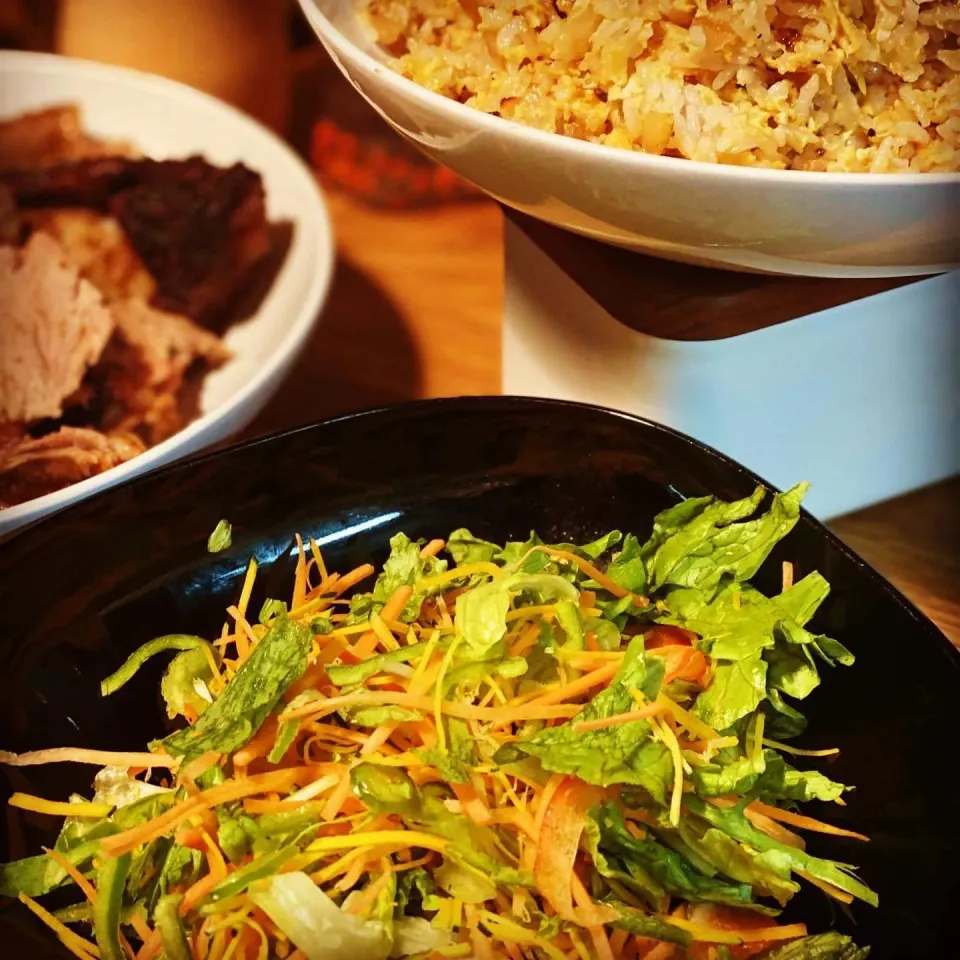 Marinated Whole Duck Roasted in Cajun Spice served with Flour Tortillas and Salad with hot sauce 🌶 Egg an Lettuce Fried Rice with Prawns 🍤 
Late Christmas Din|Emanuel Hayashiさん