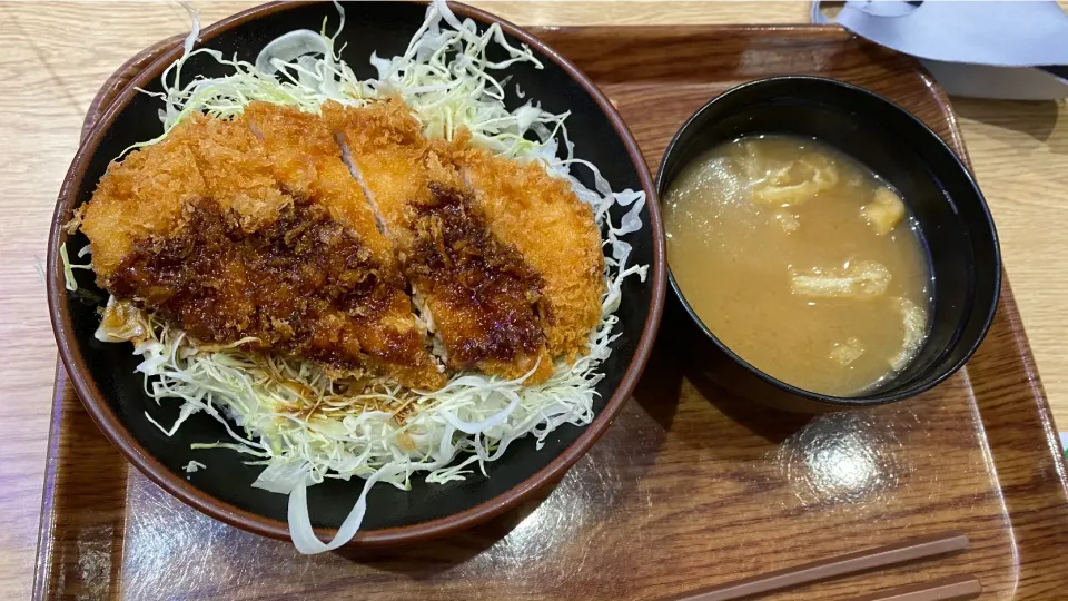 浜松SA（下り）とん楽さんのソースかつ丼|Morito Kamiyaさん