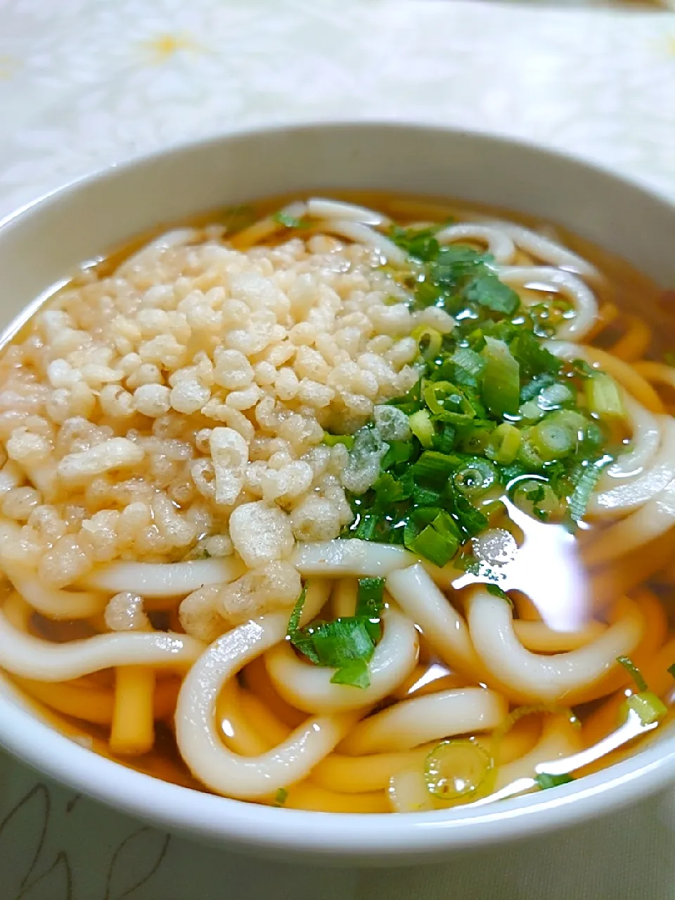 素うどん(笑)
余ったうどん、食べないと…。
素うどん、美味しいです😁|🍒ふみりん🍒さん