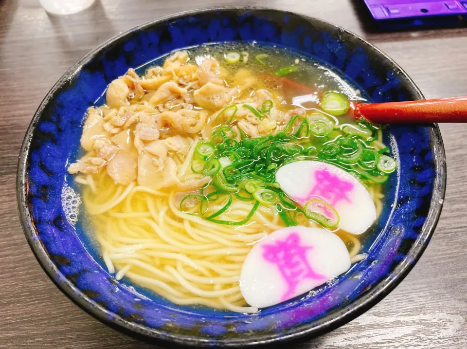 Snapdishの料理写真:資さんうどん　かしわうどん（細麺）|コージ💫さん