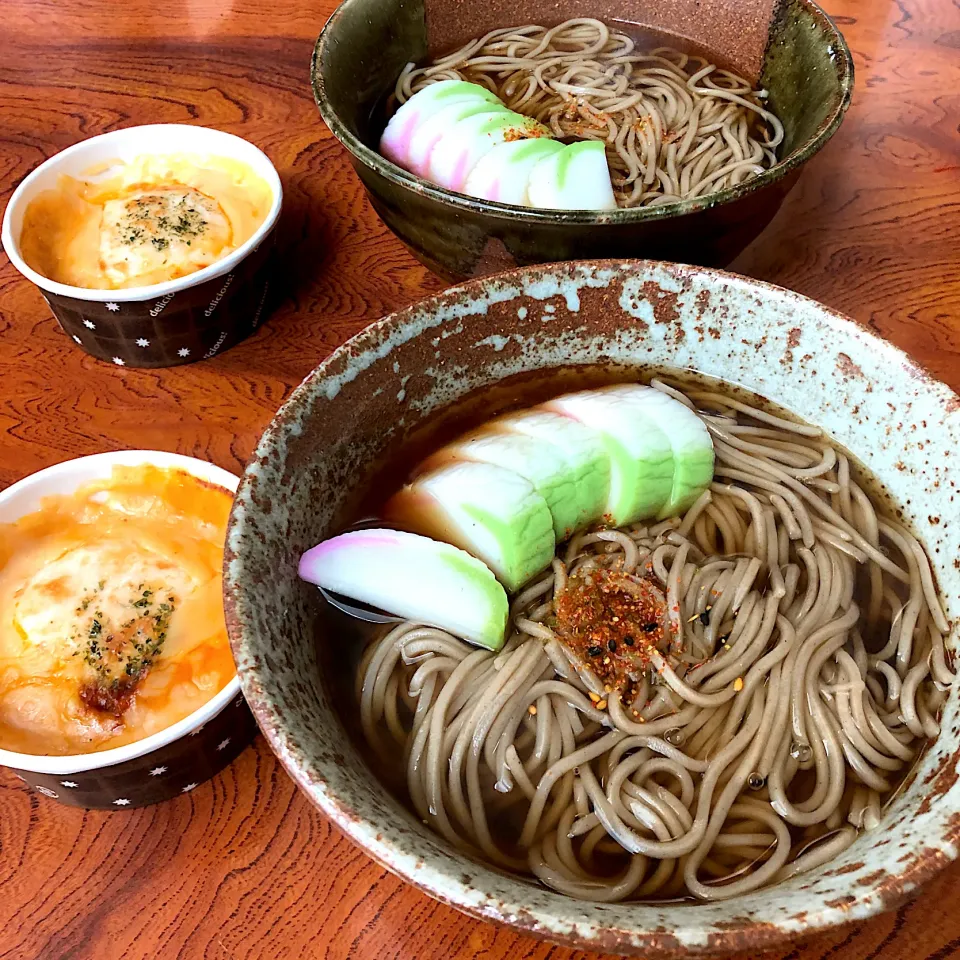 Snapdishの料理写真:冷凍庫整理😋蕎麦とラザニア😂|すかラインさん