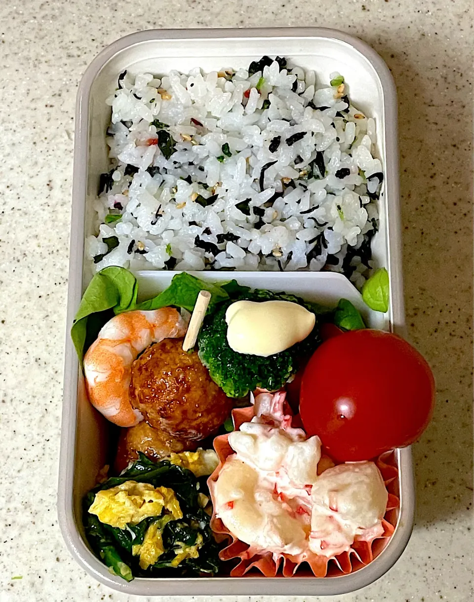 海老の塩茹でとつくね串弁当|besさん