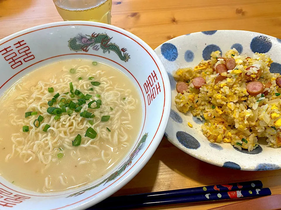 うまかっちゃんと俺が作った炒飯|Kouji  Kobayashiさん