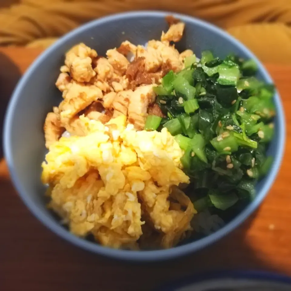 三色丼|ちぇりさん