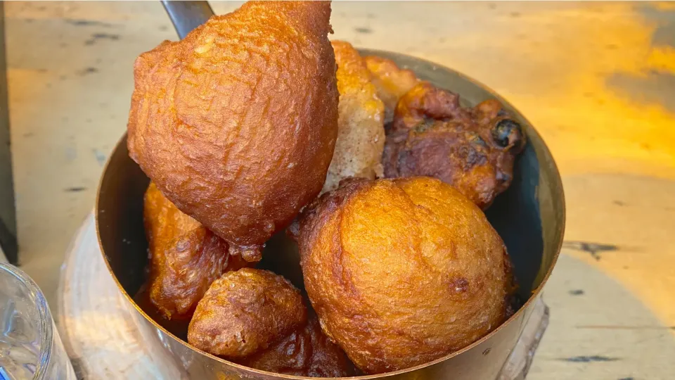 Oliebollen(オリーボーデン)                         オランダでは大晦日に食べるらしい！　|女神さん