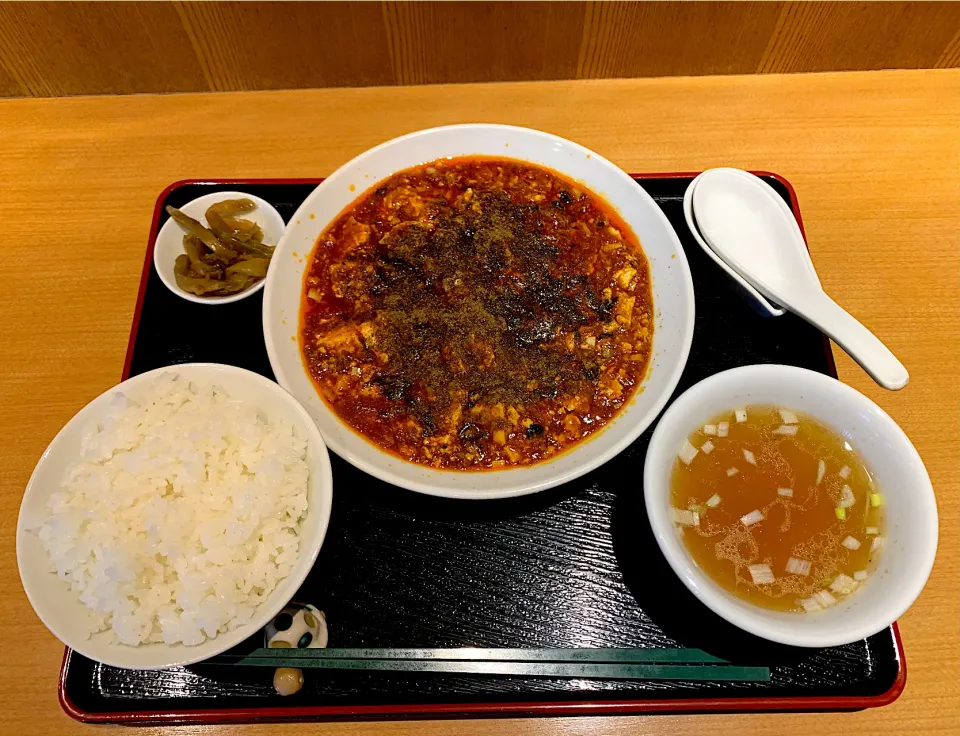 Snapdishの料理写真:石垣島❣️髙さんの店❣️花醬麻婆豆腐定食❣️|dabasyuさん