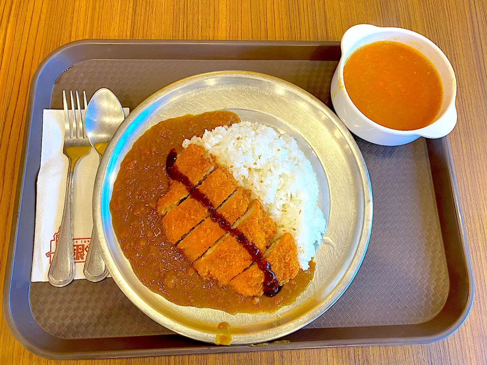 Pork cutlet curry rice and carrot soup|skyblueさん