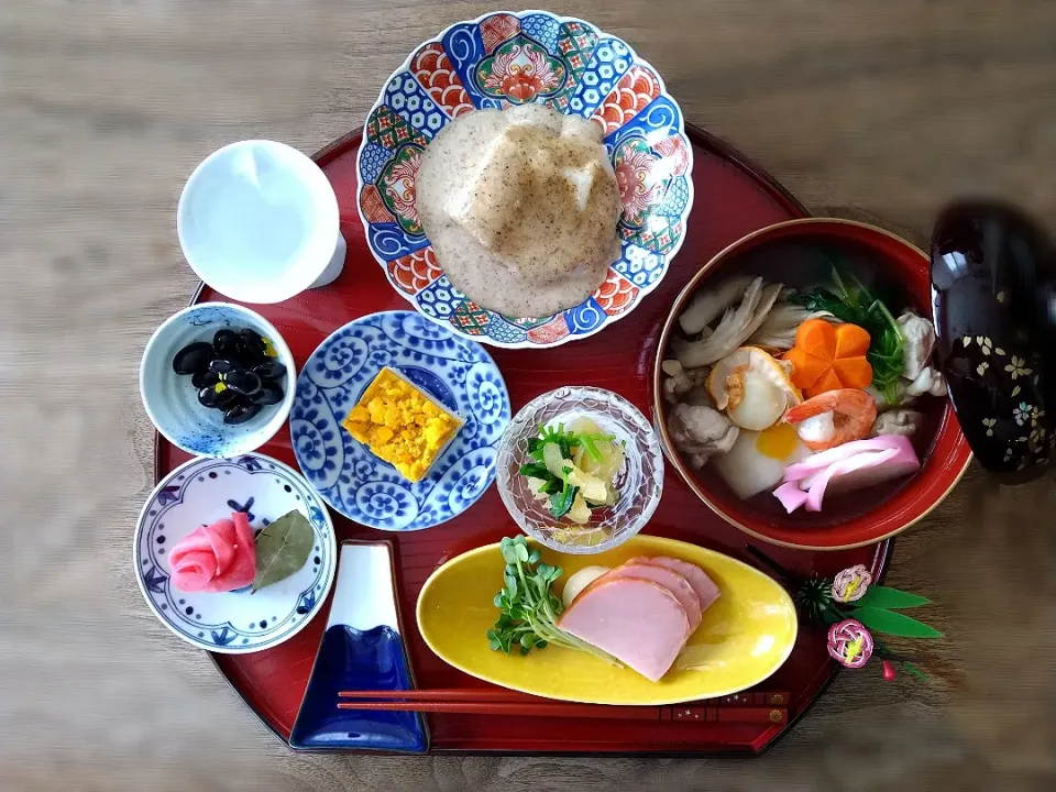 Snapdishの料理写真:おせちのある食卓|古尾谷りかこさん