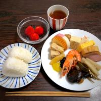 #おせち、#恋みのり、#おにぎり、#ほうじ茶