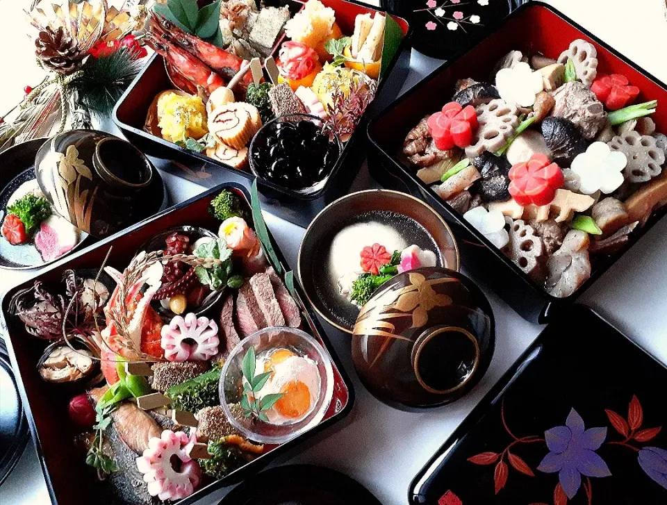 2021年のお節料理で明けましておめでとうございます🎍🐓🎍|ぐぅぐママ（Yukkie）さん