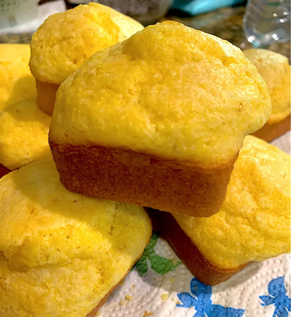 Homemade CornBread|Alma's Home Kitchenさん