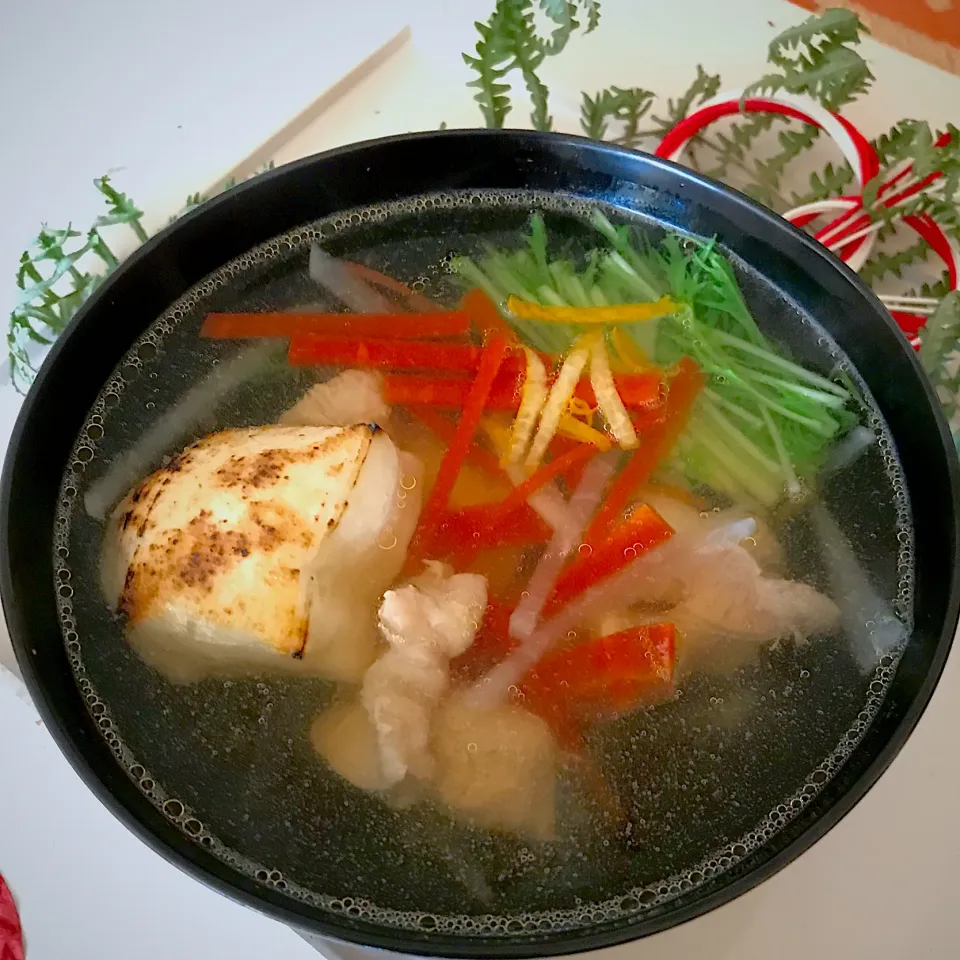 1月2日の雑煮　鶏と焼き角餅のすまし|カピバラおやじさん