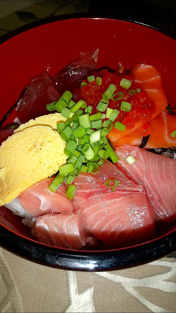 Snapdishの料理写真:海鮮丼!
お正月😃|樋山さん