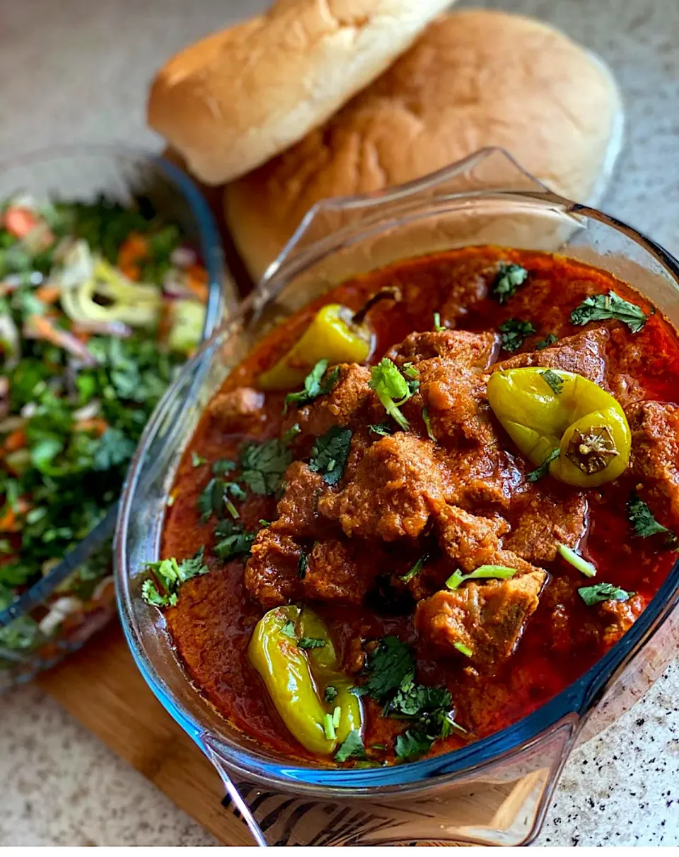 Delicious slow cooked lamb curry
📷📝credit: @sajseeds_recipes
I used lamb boneless 1/2kg, lamb leg 1/2kg, marinate over night in 1Tbs freshly minced ginger, 1 |sajさん