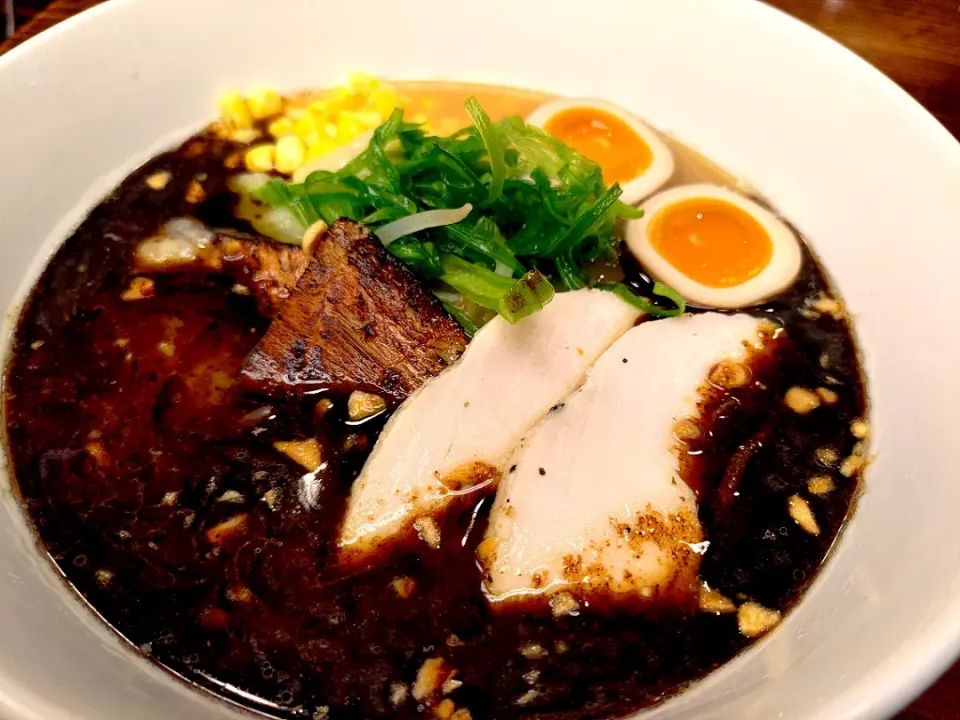 black garlic ramen|koiramenさん