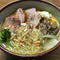 Snapdishの料理写真:マルちゃん正麺🍜、味噌味❗️ (๑´ڡ`๑)✨