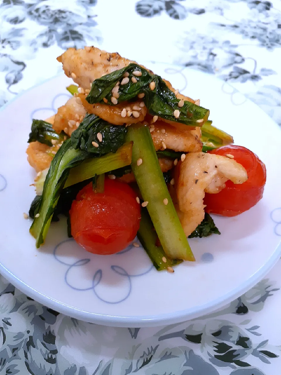 Snapdishの料理写真:🔷冬野菜🍀たーさいと🐓ササミの焦がし醤油炒め🔷|@きなこさん