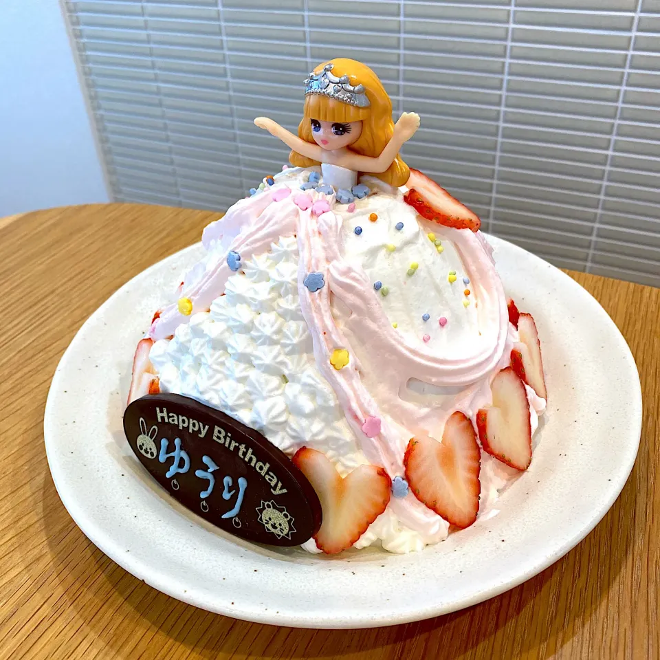 Snapdishの料理写真:リカちゃんケーキ|リングさん