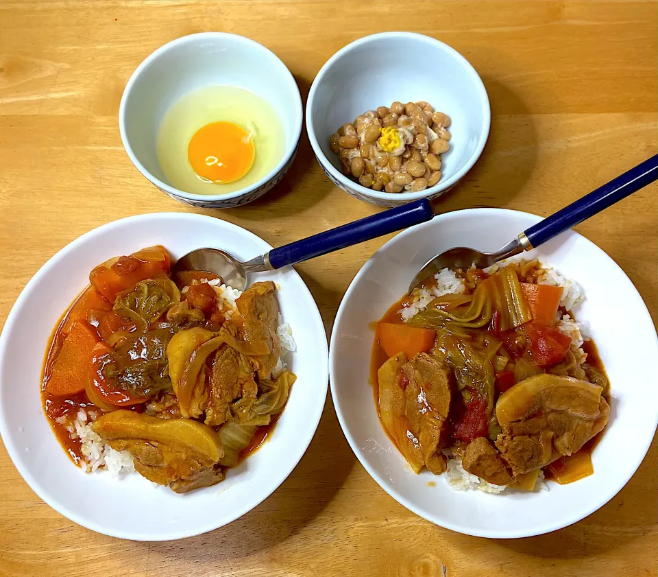 Snapdishの料理写真:デカ肉カレーライス🍛|Makokoさん