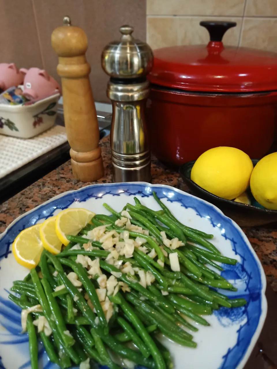 Green Beans with Lemon & Garlic|Daffyさん